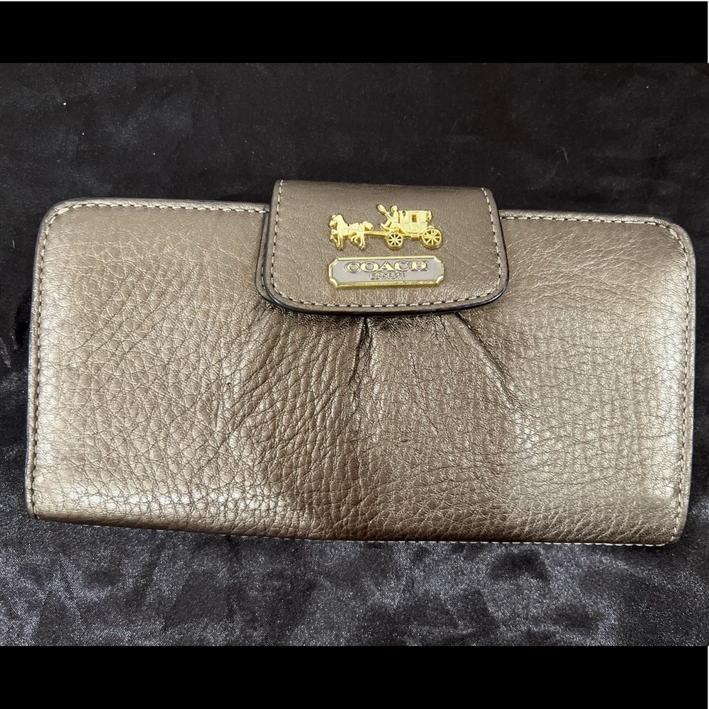 Authentic Coach wallet